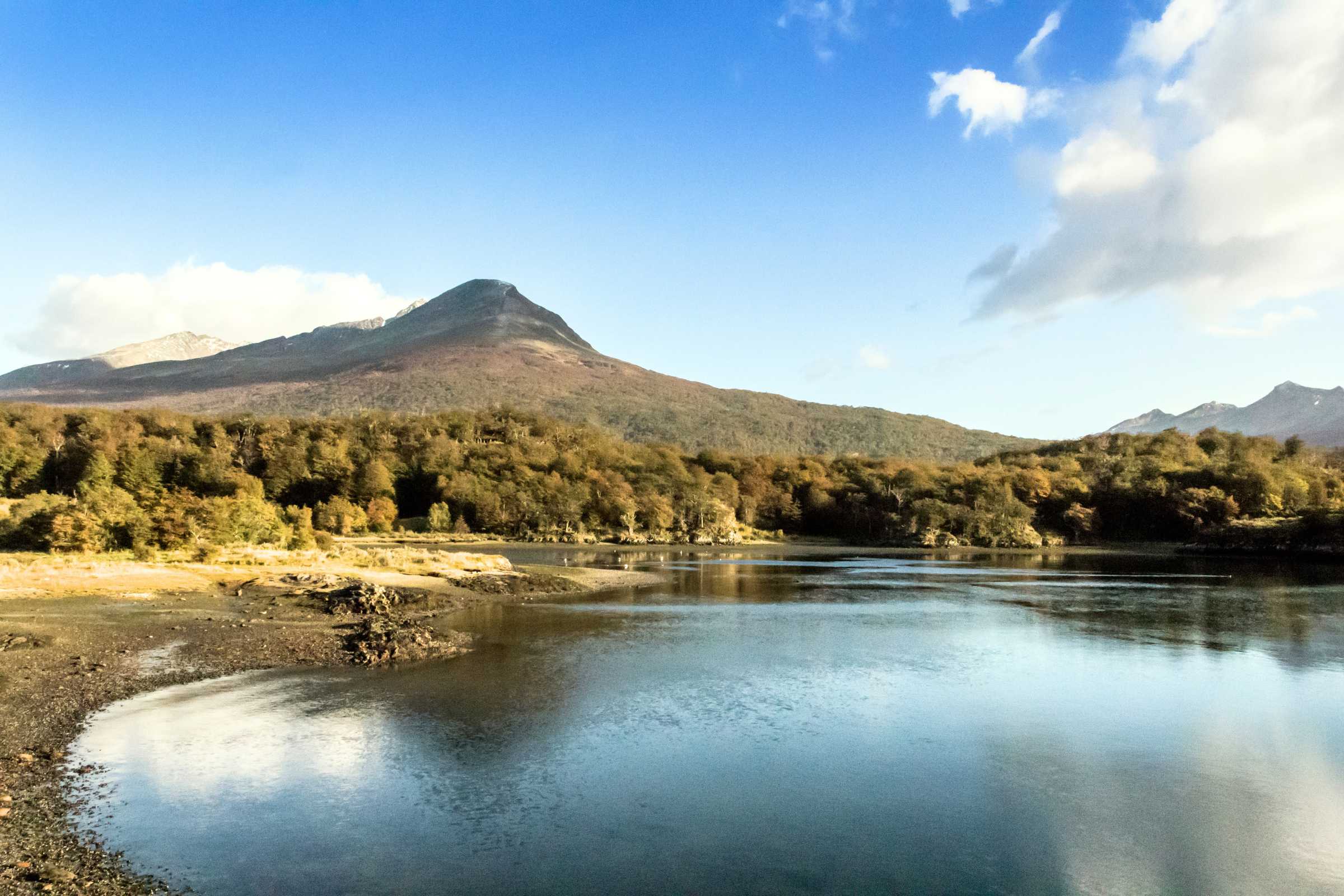 07_Tierra_Del_Fuego_National_Park[1].webp